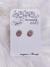 Naložite sliko v pregledovalnik galerije, LESENI UHANI - ROŽICA